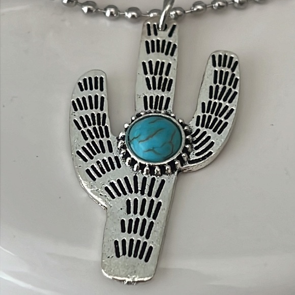 Cute Turquoise Women's Necklace - Picture 11 of 13